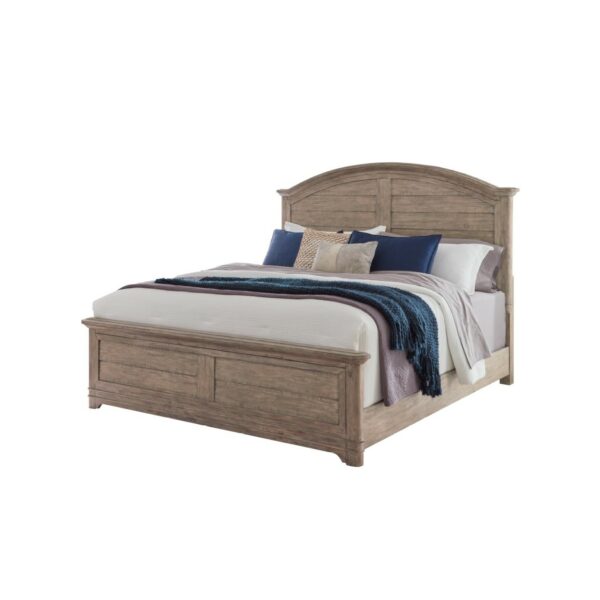 (3e)2600_Bed set up with top of bed dressing_Silo
